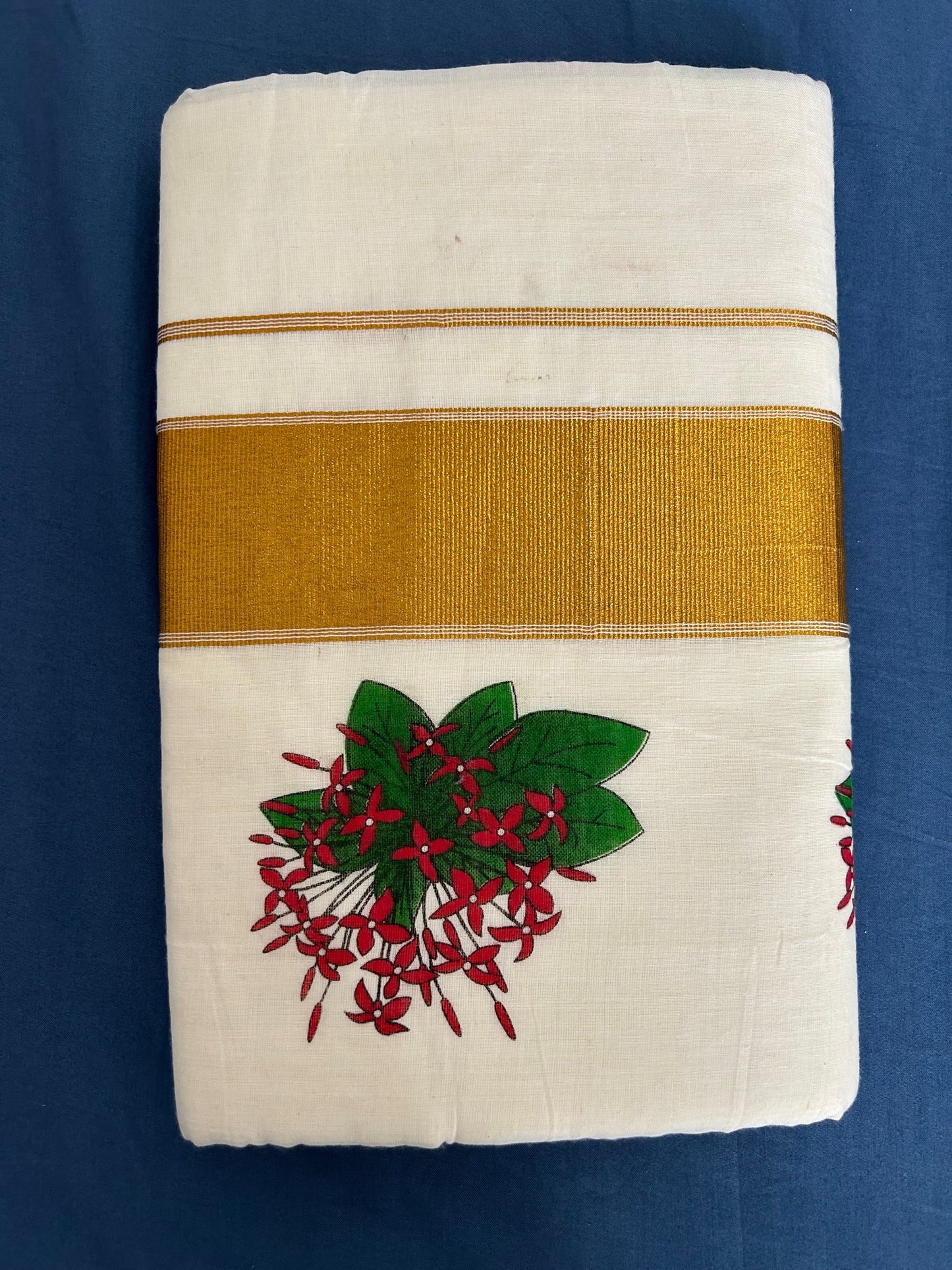 Maroon Floral (Thettippu) printed Cotton Saree