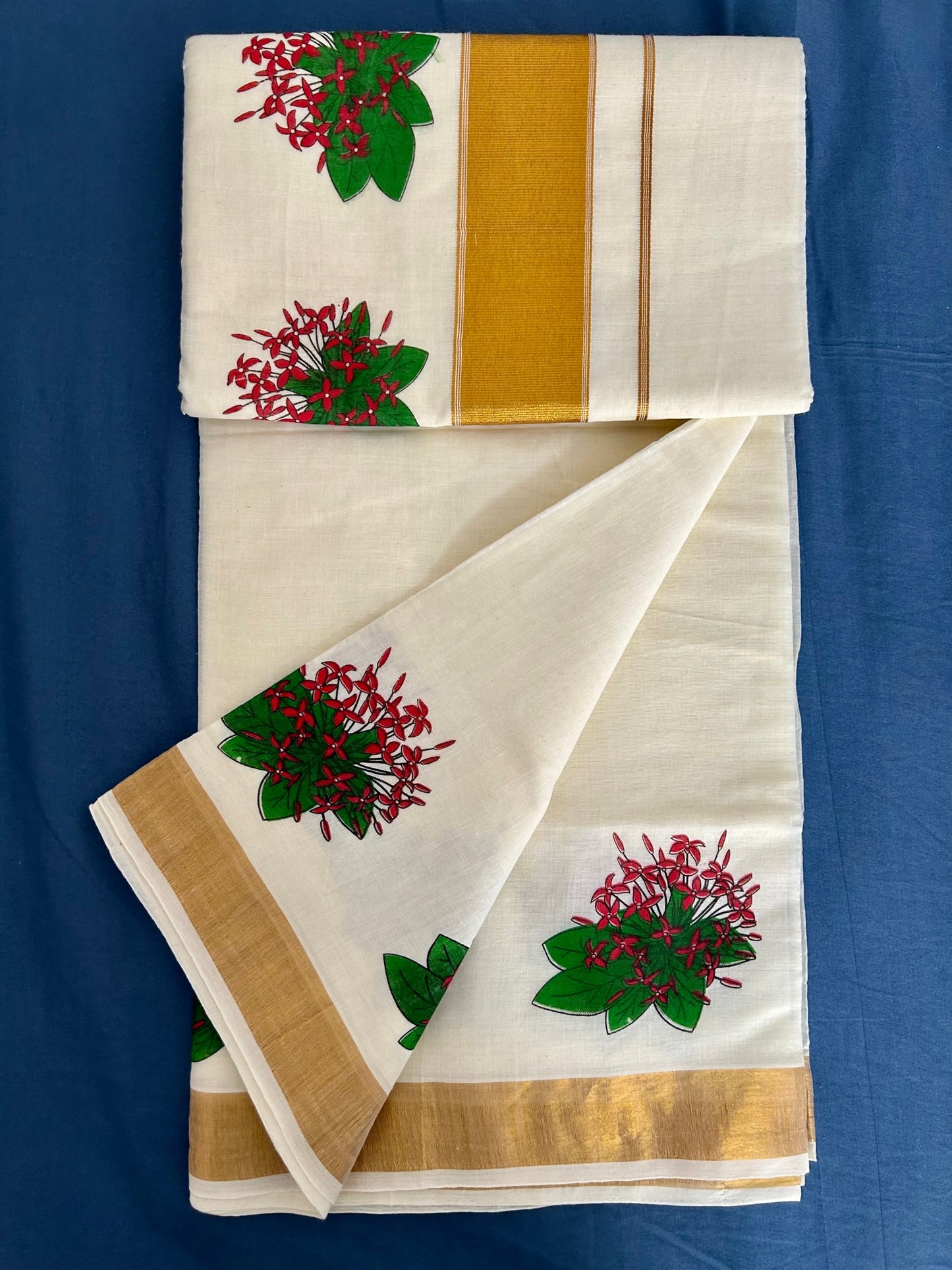 Maroon Floral (Thettippu) printed Cotton Saree